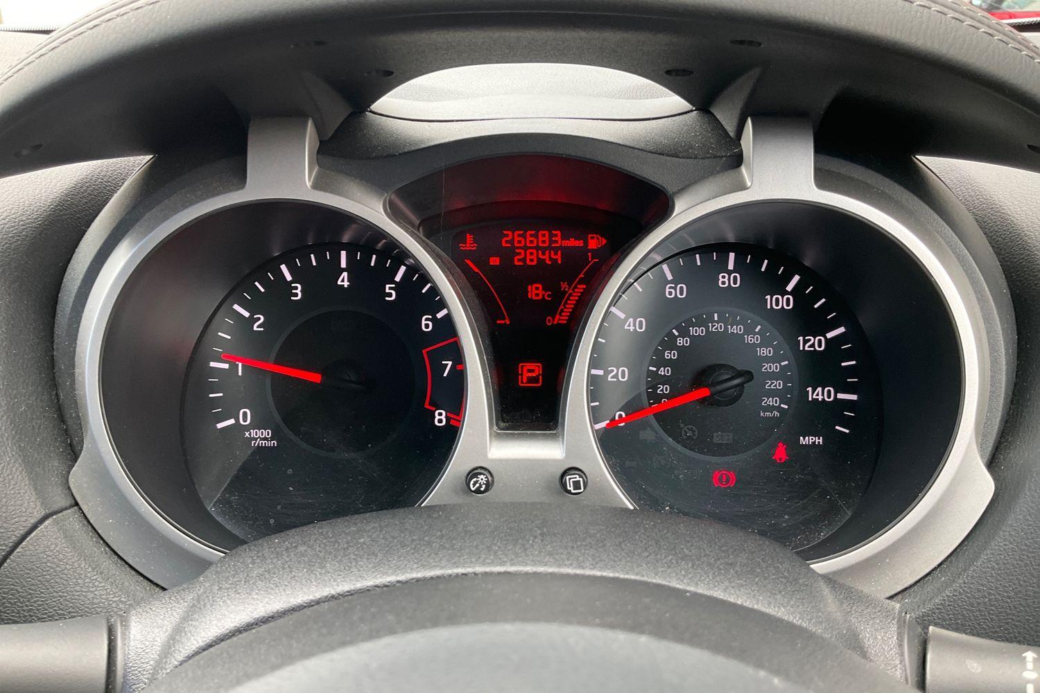 Nissan JUKE Photo 12