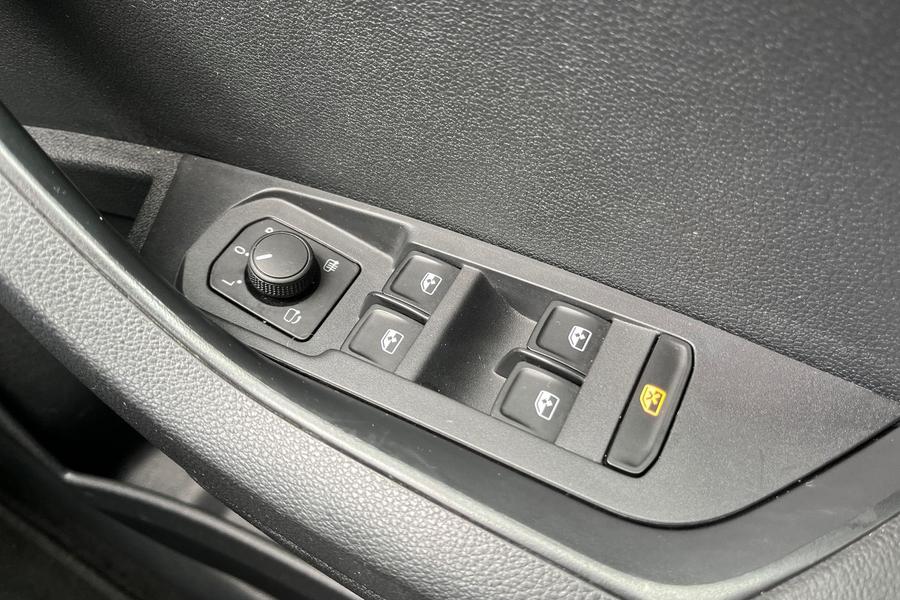 Skoda KAROQ Photo autoimg-858c97eca913fea7742120633c5929e5aaeeaf25.jpg