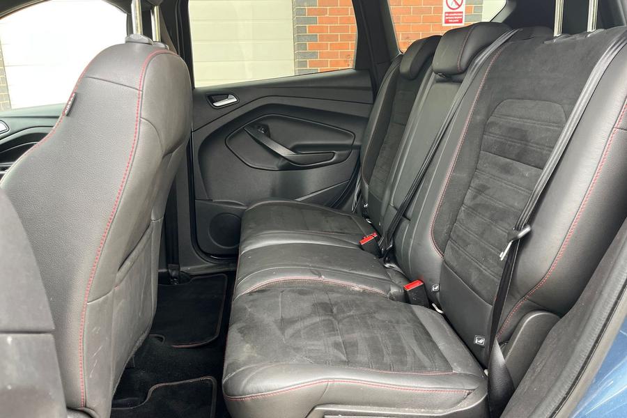 Ford KUGA Photo autoimg-858d0063b3415c32e92c000471ab927ed0b51ac6.jpg
