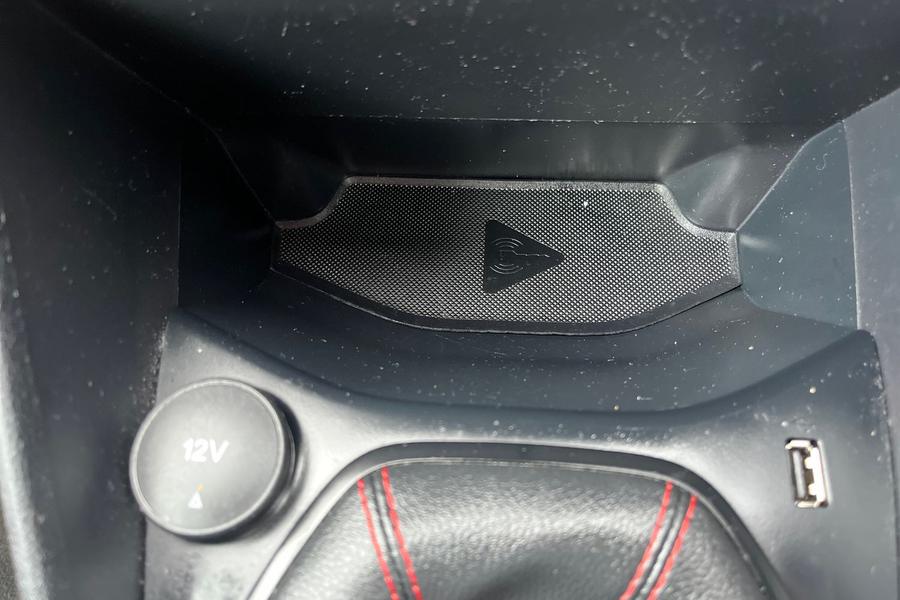 Ford FIESTA Photo autoimg-858ed187665cd386f70969004e3b73b2c816b697.jpg
