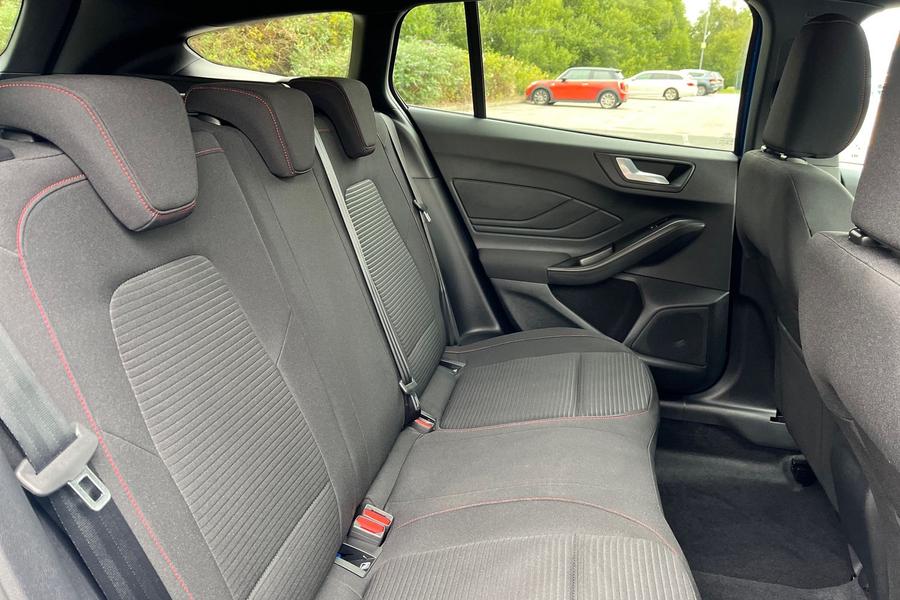 Ford Focus Photo autoimg-858f191a4b63887a0a41711c1536491ef4c876ef.jpg