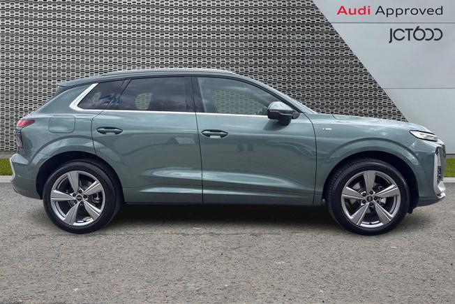 Audi Q3 Photo 4