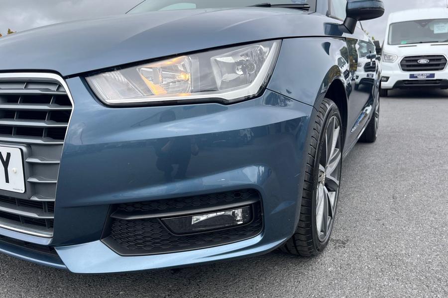 Audi A1 Photo autoimg-85900ca669ef7e99d30dd7924111d9aaaba77f5f.jpg