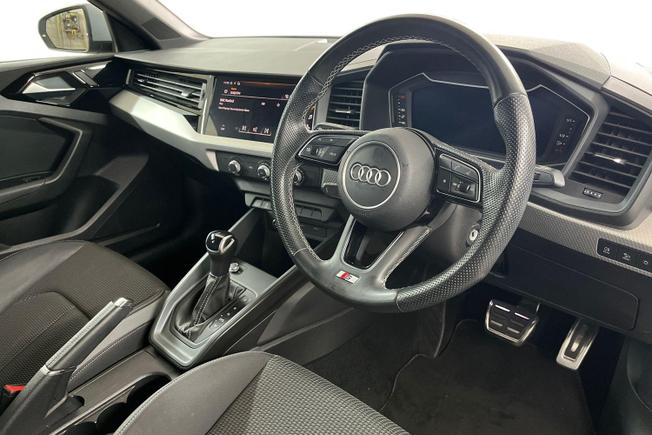 AUDI A1 Photo 6