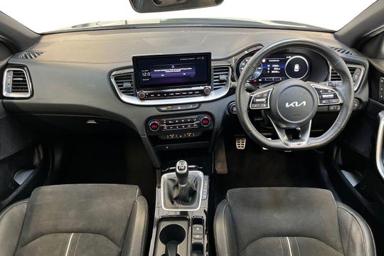 Kia XCeed Photo autoimg-859353753ce20cbe0c743c90558788f1ab743edd.jpg