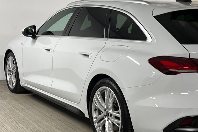 AUDI A5 Avant Photo 32