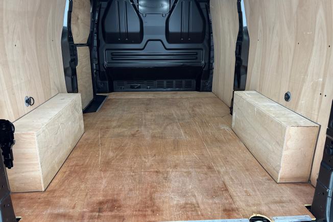 Volkswagen Transporter Photo 12