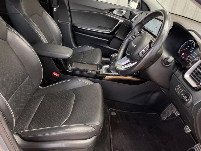 KIA Xceed Photo 28