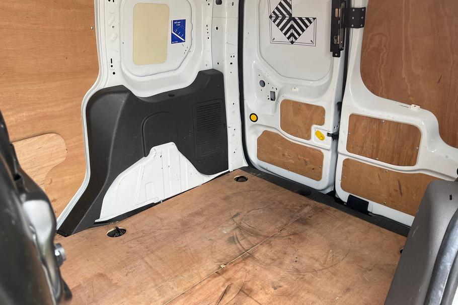 Used FORD TRANSIT CONNECT KV69WTJ 4