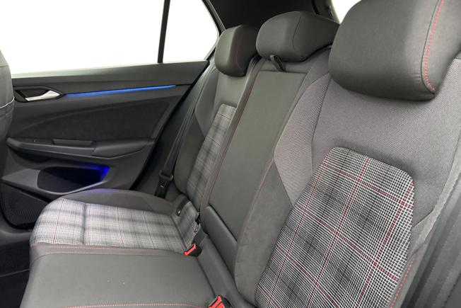 VOLKSWAGEN Golf Photo 9