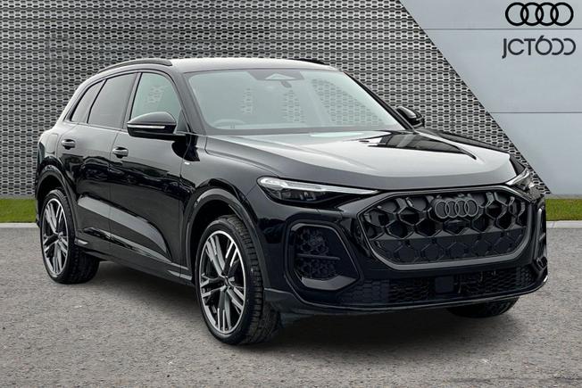 AUDI  Q5 SUV Photo 1