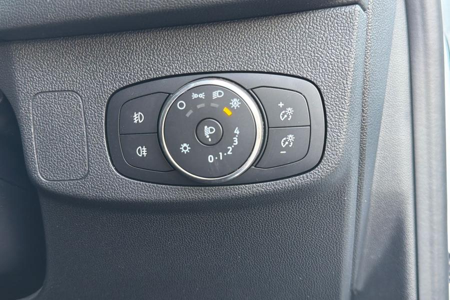 Ford Focus Photo autoimg-859d3a3226c12f6f71d483dc285565e6522f3b04.jpg