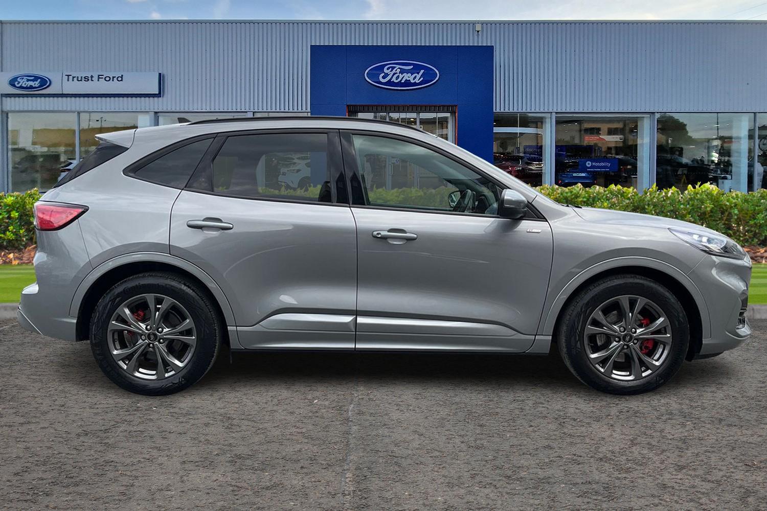 Ford Kuga Photo 2