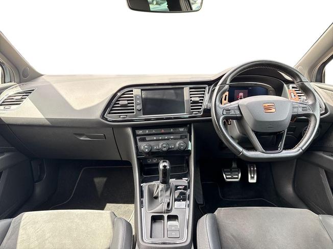 SEAT Leon Photo 10