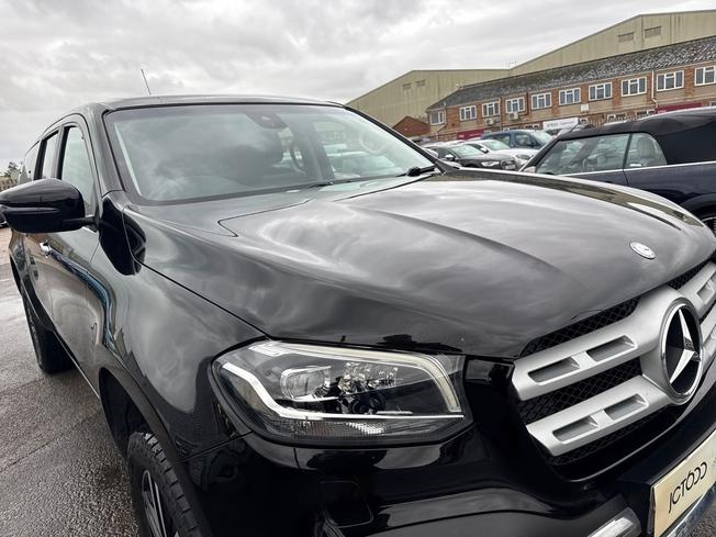 MERCEDES-BENZ X Class Photo 19