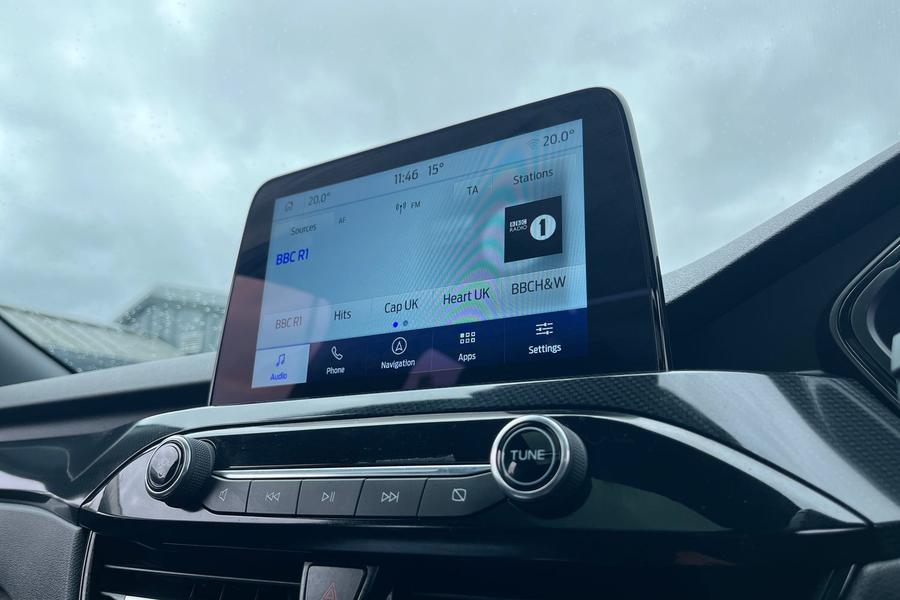 Ford Kuga Photo autoimg-85a9ba8e32e734b92d8f5f236ad4cbb00080a773.jpg