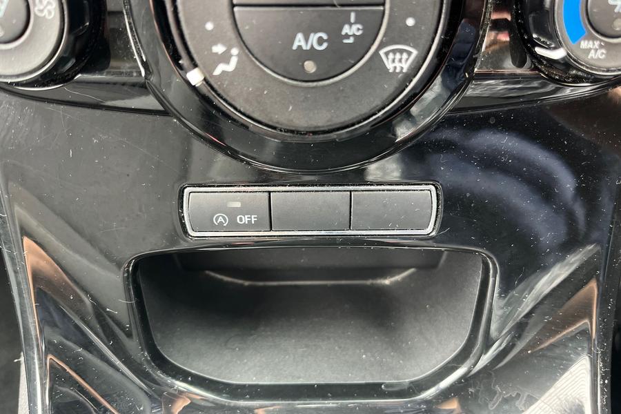 Ford FIESTA Photo autoimg-85b109a9b3b5a868c078ffc644faf753af827465.jpg