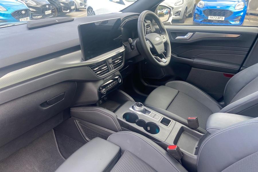 Ford KUGA Photo autoimg-85b60a007a787f9aa9789d10d772bf3651901f14.jpg