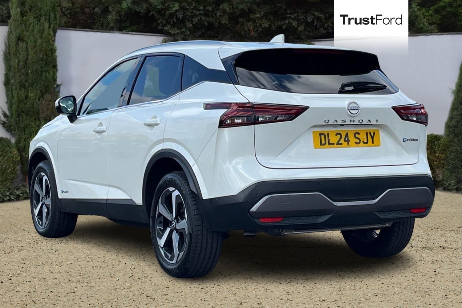 Nissan QASHQAI Photo 1
