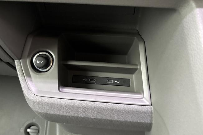 VOLKSWAGEN Crafter Photo 25