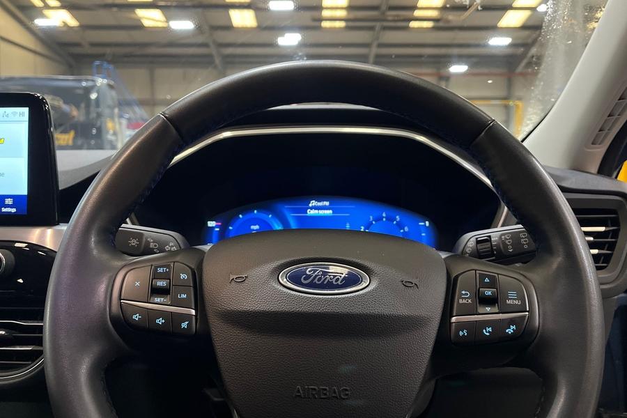 Ford KUGA Photo autoimg-85c38850659d0e42a2cf347b648c9a7ad8bc9577.jpg
