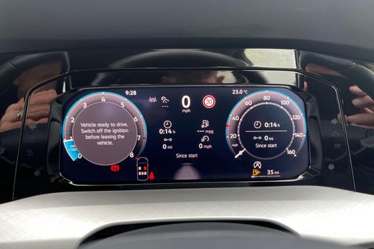Volkswagen Golf Photo autoimg-85c44b11c802ff6225c6fdaf2dc5a248da13d52e.jpg