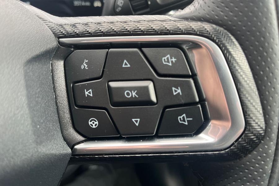 Ford MUSTANG Photo autoimg-85c6b0cab82ea112d446aad7398a1511de29748a.jpg