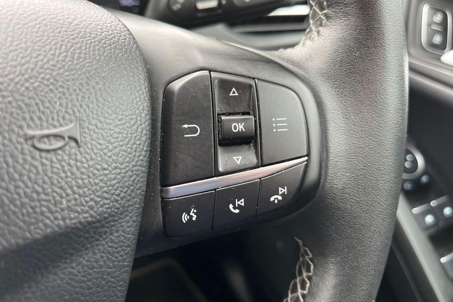Ford FOCUS Photo autoimg-85c788044d1fcd502a5ba5b927fc29cca7bc25f6.jpg