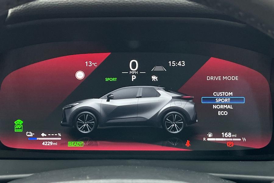 Toyota C-HR Photo autoimg-85cda4b930443dc8f22d9d498e0150e0edadf589.jpg