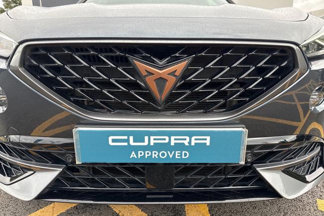 CUPRA Formentor Photo 33