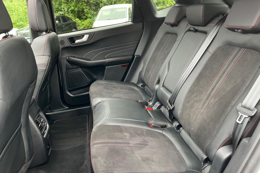 Ford KUGA Photo autoimg-85d7edd02051326ed06c86526ec50404b54d7dfc.jpg