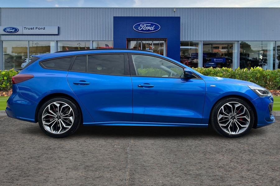Ford FOCUS Photo autoimg-85d8b36b55e03f57eabc31f0dd5d54b0cd26f128.jpg