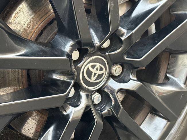 TOYOTA Rav4 Photo 25