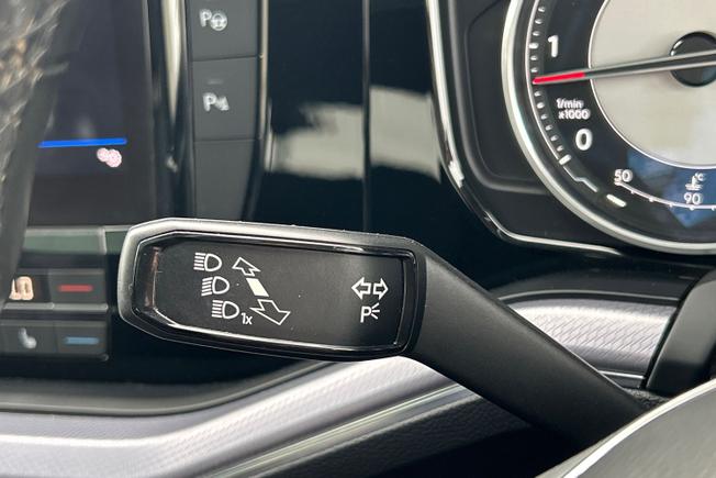 VOLKSWAGEN Touareg Photo 49