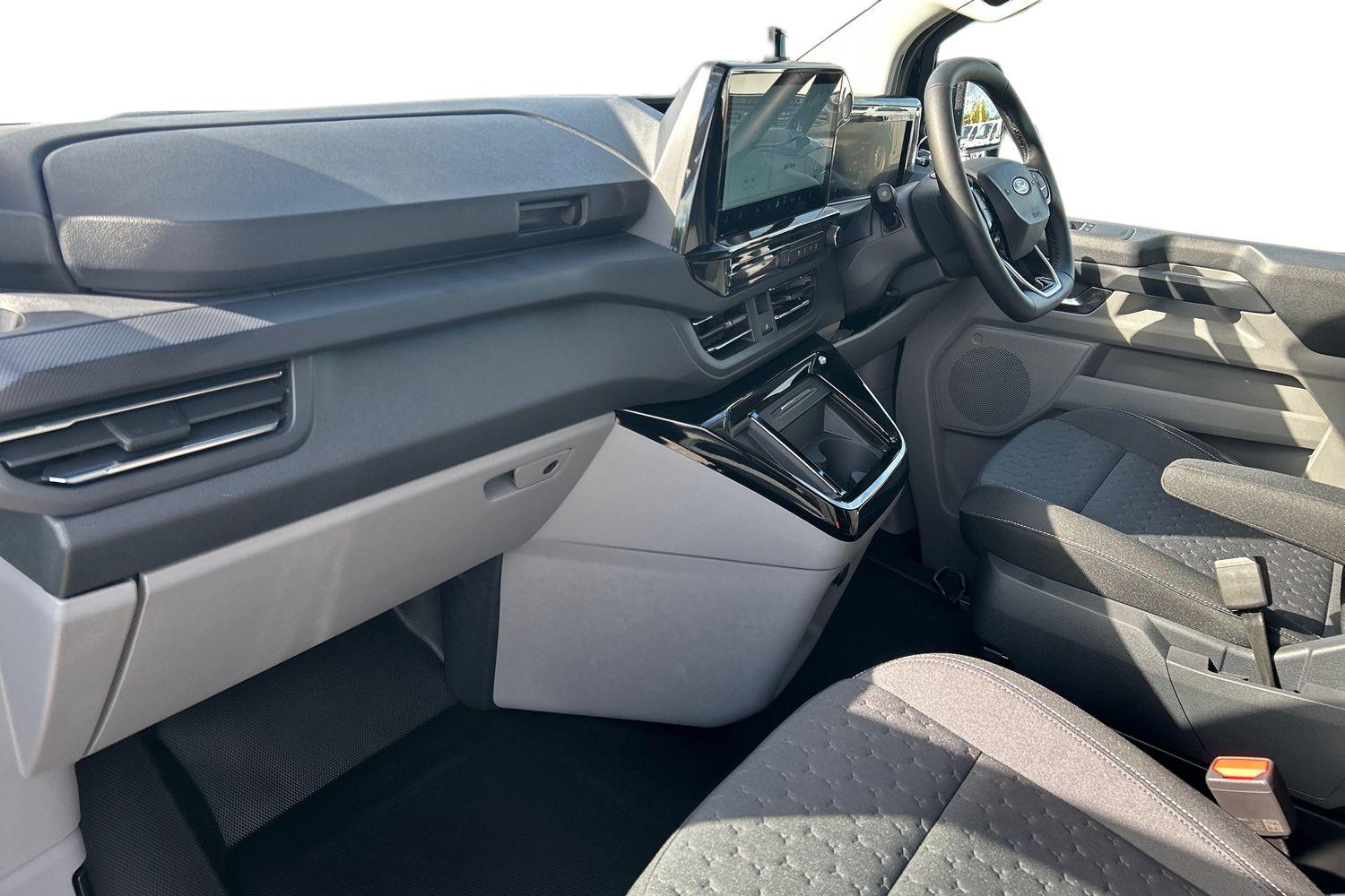 Ford TRANSIT CUSTOM Photo 3