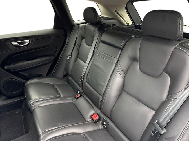 VOLVO XC60 Photo 9