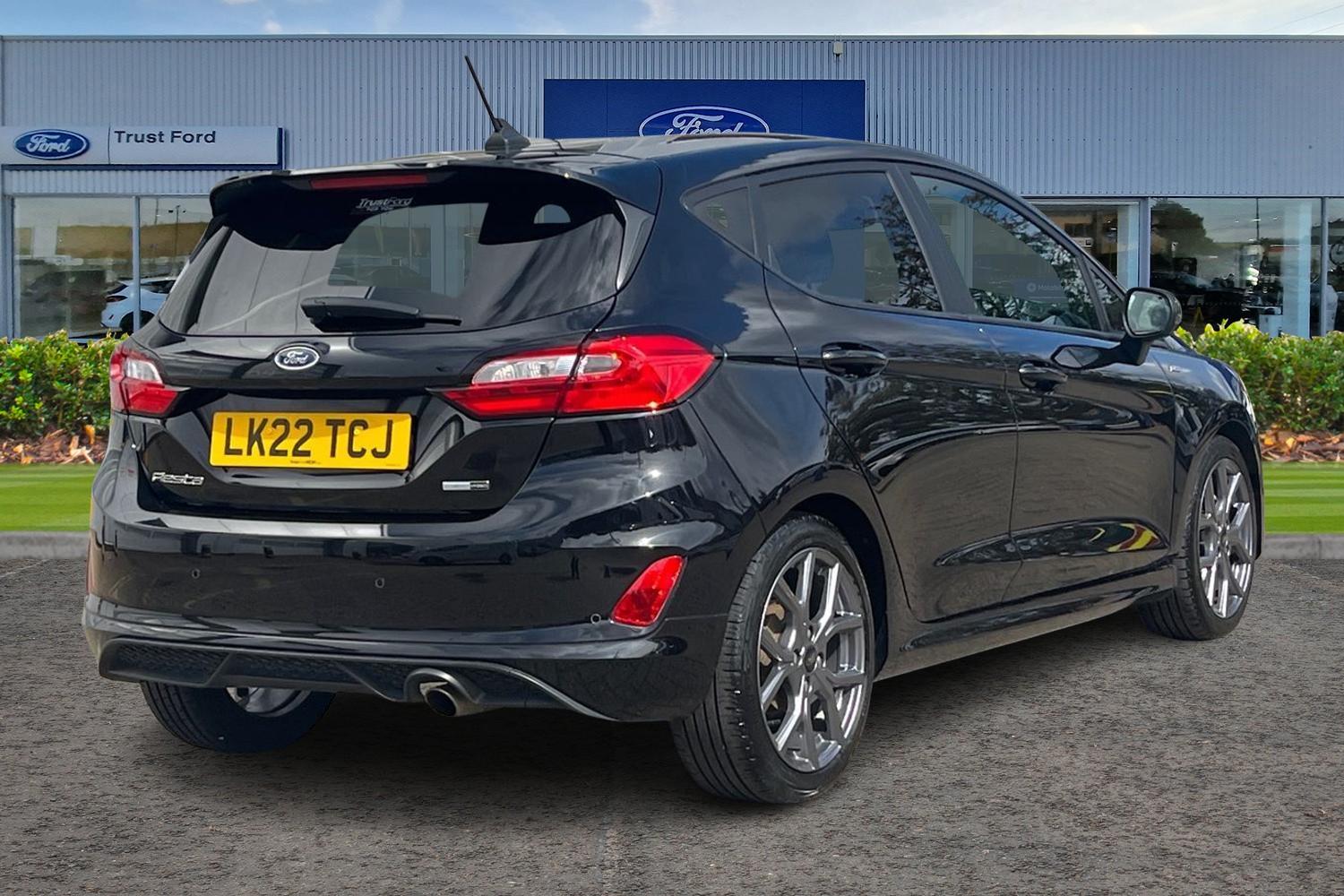 Ford Fiesta Photo 3