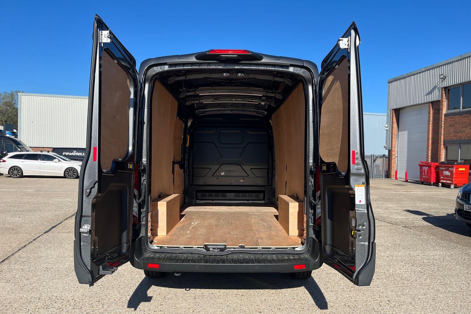 Ford TRANSIT Photo 5