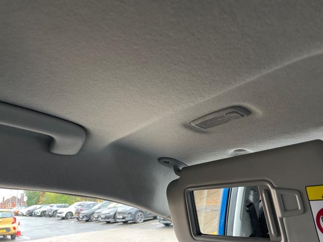 KIA Stonic Photo 51