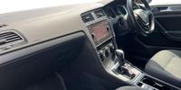 Volkswagen Golf Photo 1
