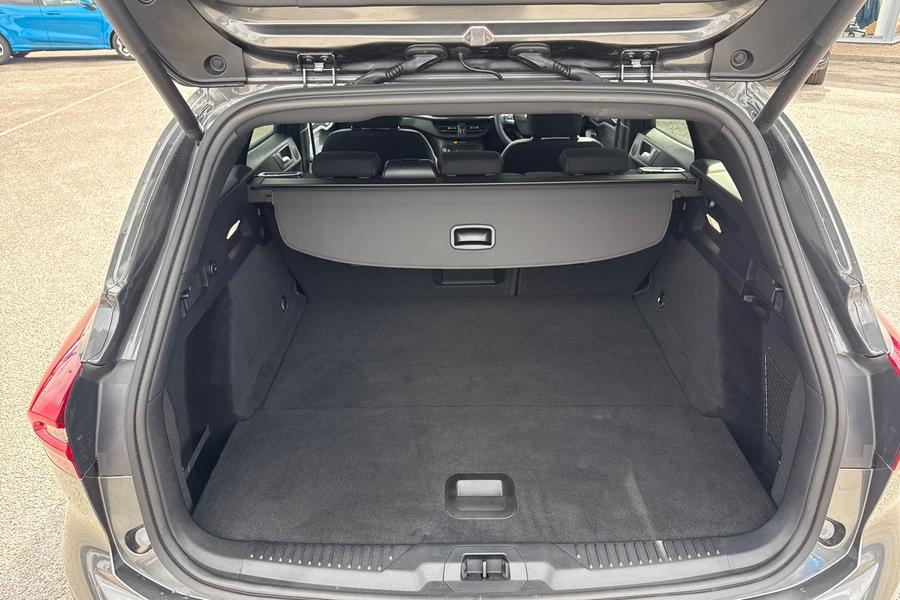 Ford FOCUS Photo autoimg-85eeee7fe2683e8999f19ff010c3e7f75bffc77d.jpg