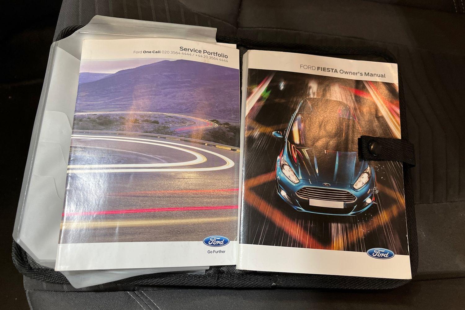 Ford FIESTA Photo 21