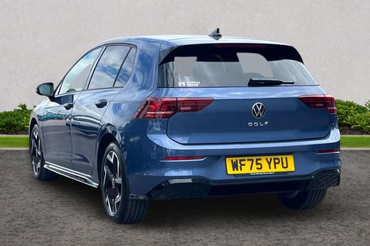 Volkswagen Golf Photo autoimg-85f86bbb4ac9dd03fce2eae68b6d690962cc9e26.jpg