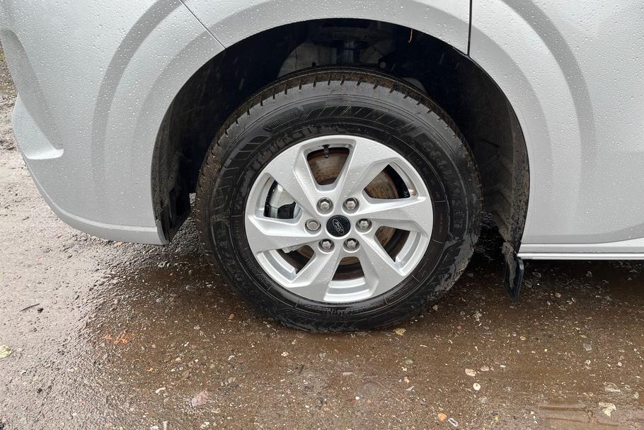 Used Ford TRANSIT CUSTOM WO25UPX 23