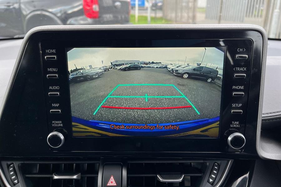 Toyota C-HR Photo autoimg-85fec3866fda0c736fb4f2d4f8b7fc89b3a8e136.jpg