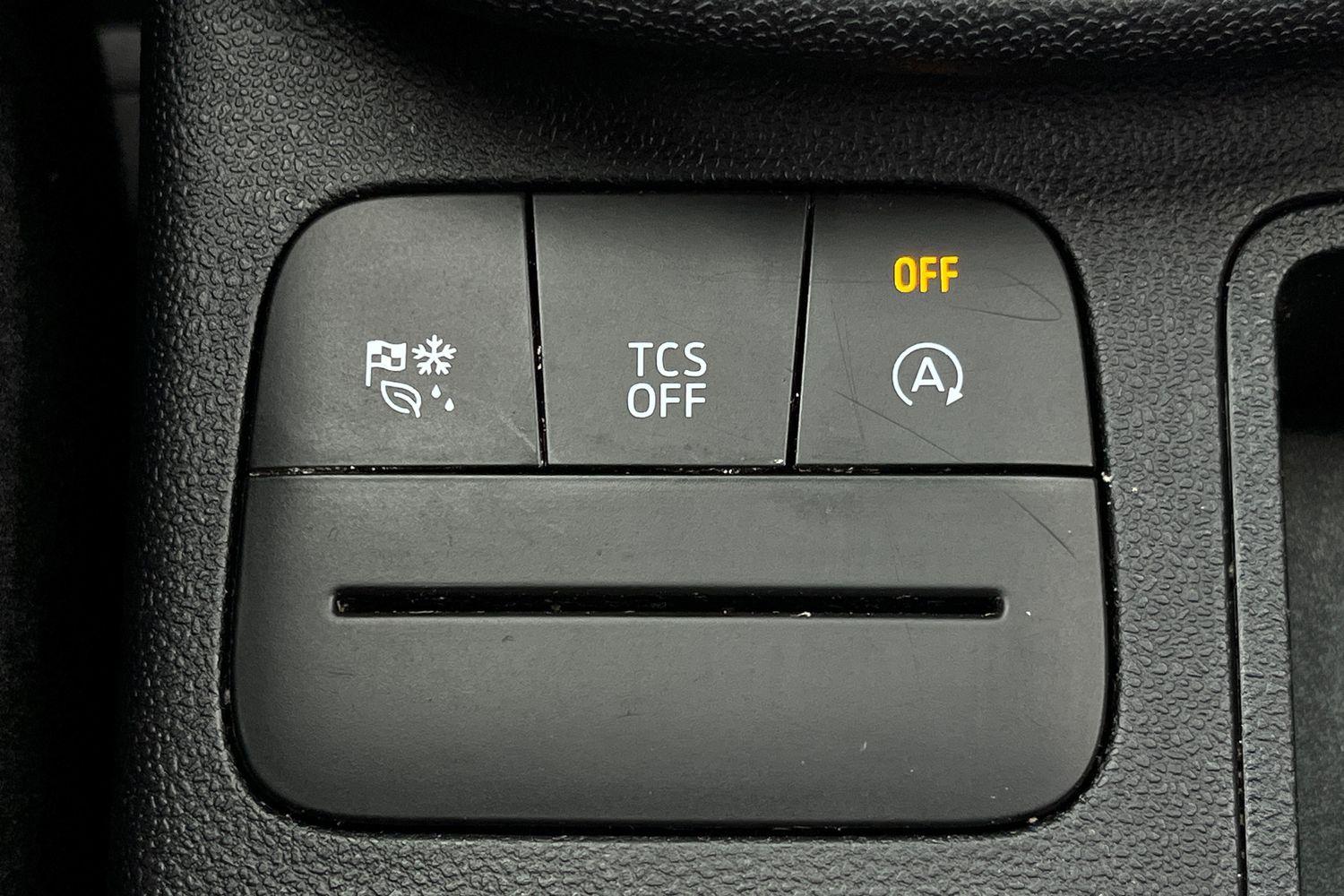 Ford FIESTA Photo 33