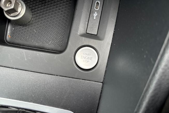 VOLKSWAGEN Caddy Photo 42