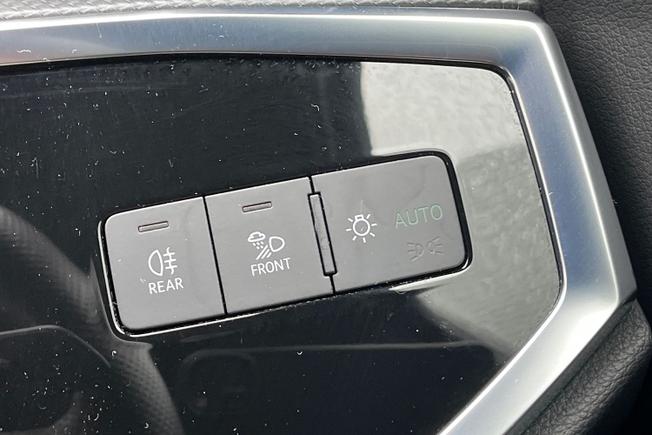 AUDI Q3 Photo 35