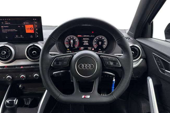 AUDI Q2 Photo 11