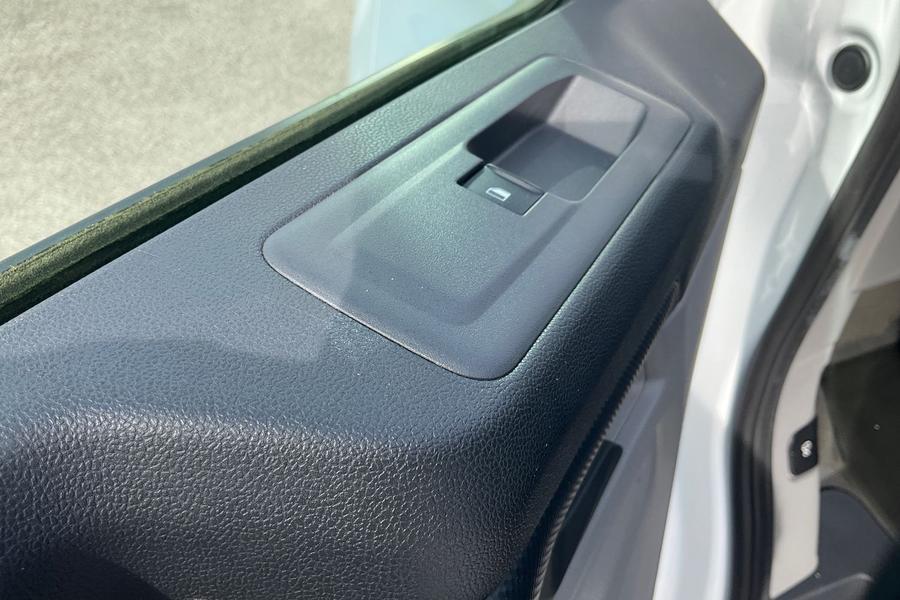 Ford E-Transit Custom Photo autoimg-860e9bc0809dcb928db75ea6047f713e581a8b01.jpg